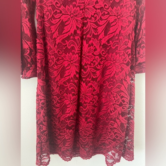 Liz Claiborne Burgundy Lace Party dress Size 14 Used Once  (0496) - Picture 10 of 13